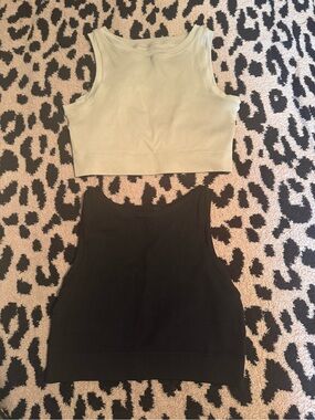Sleeveless Ribbed Crop Tank Top - Black and Cream